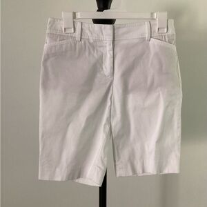Talbots Perfect Shorts White Women’s Size 2P